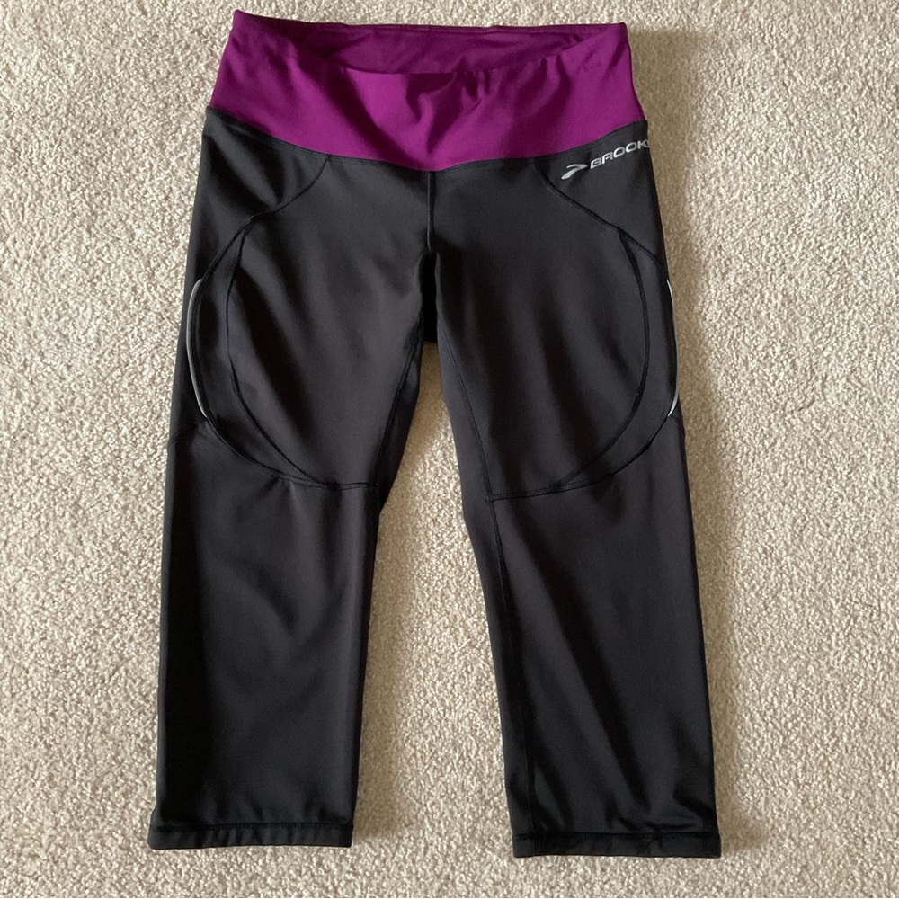 Brooks Activewear Capri Leggings, Medium